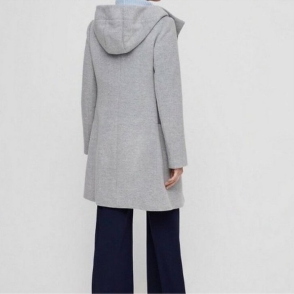 Aritzia Wool Hooded Coat - Picture 5 of 12